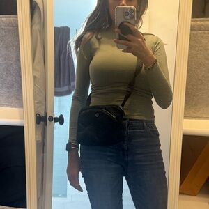 Lululemon nylon crossbody bag, used in GREAT condition